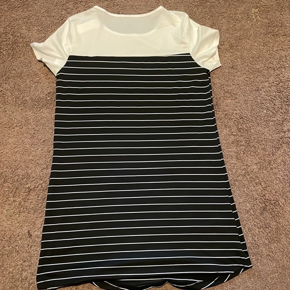 Black and white striped dress - Picture 2 of 2